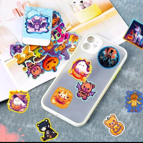 Orange Halloween party vinyl sticker 50 piece multicolored bear cat pumpkin set - Picture 3 of 8